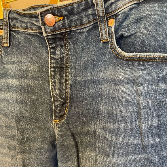 Universal Thread High Rise Slim Straight Jeans Size 16/33R - Picture 3 of 7